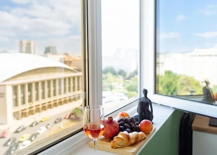 Eden - Sala Palatului Apartman Bukarest